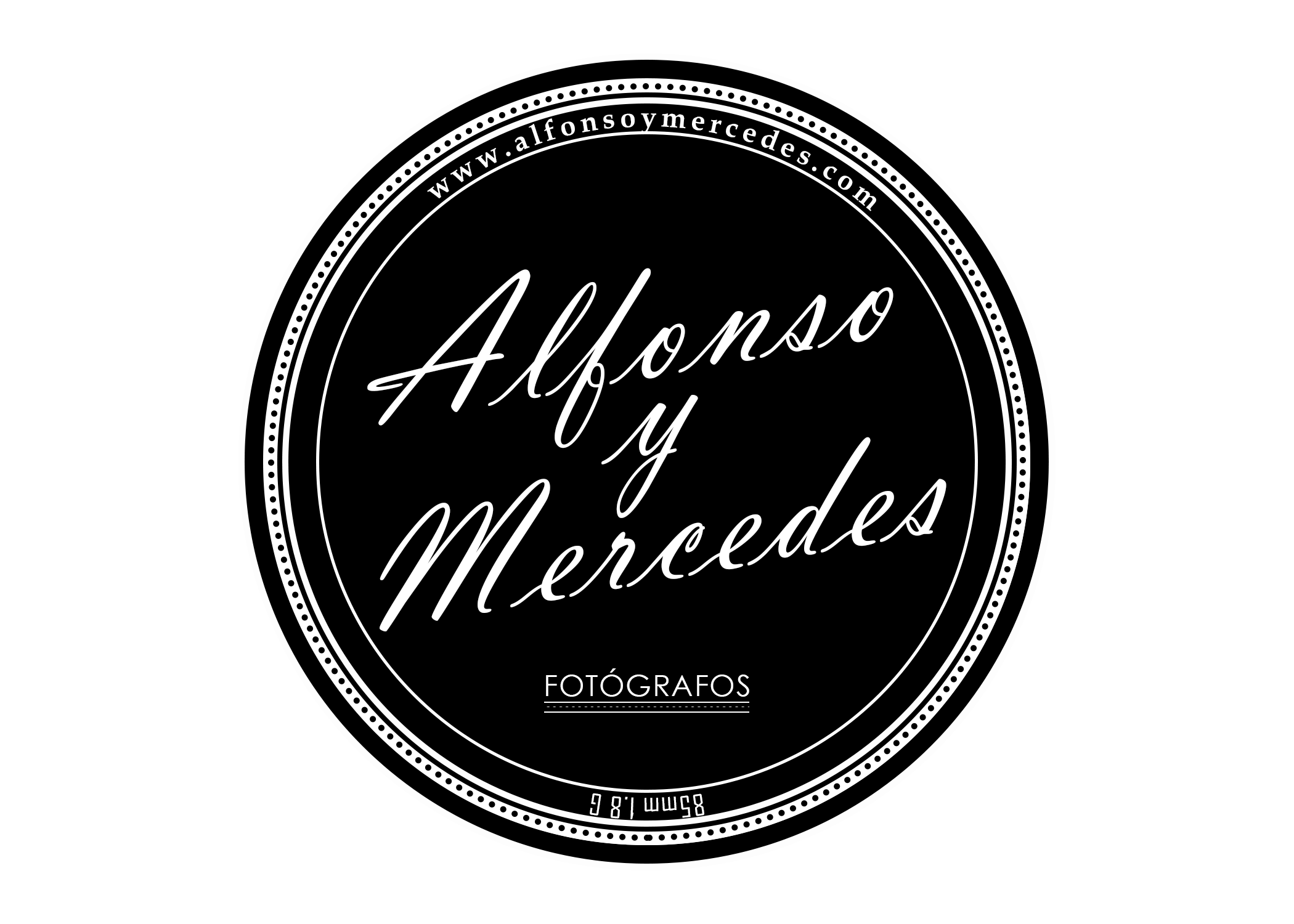 Logo AlfonsoyMercedes Fotógrafos